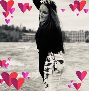 Meet your Posher, Dottie